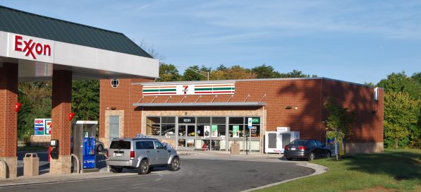 7-Eleven With Fuel